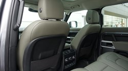 2023 (23) LAND ROVER DEFENDER 3.0 D250 SE 110 5dr Auto 5110460