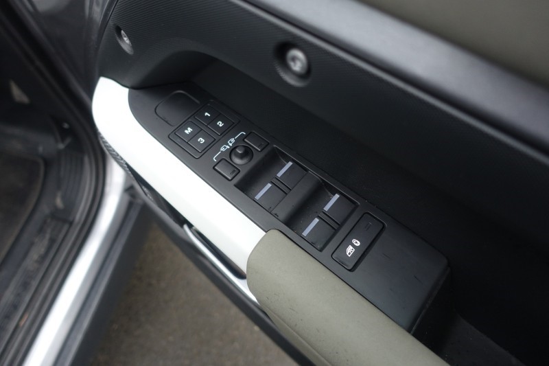 2023 (23) LAND ROVER DEFENDER 3.0 D250 SE 110 5dr Auto 5110454