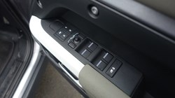 2023 (23) LAND ROVER DEFENDER 3.0 D250 SE 110 5dr Auto 5110454