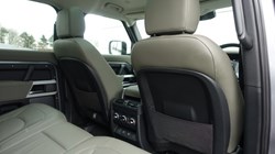 2023 (23) LAND ROVER DEFENDER 3.0 D250 SE 110 5dr Auto 5110456