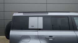 2023 (23) LAND ROVER DEFENDER 3.0 D250 SE 110 5dr Auto 5110425