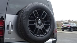 2023 (23) LAND ROVER DEFENDER 3.0 D250 SE 110 5dr Auto 5110428