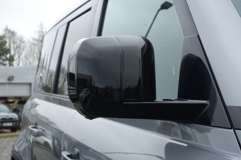 2023 (23) LAND ROVER DEFENDER 3.0 D250 SE 110 5dr Auto 5110423