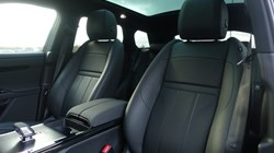 2025 (25) LAND ROVER RANGE ROVER EVOQUE 2.0 D200 Edition 5dr Auto 5040488