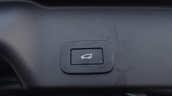 2025 (25) LAND ROVER RANGE ROVER EVOQUE 2.0 D200 Edition 5dr Auto 5040458