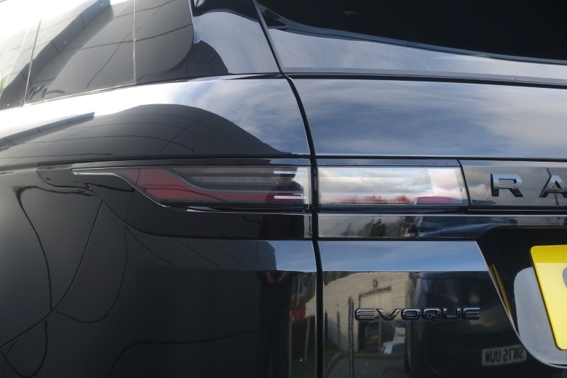 2025 (25) LAND ROVER RANGE ROVER EVOQUE 2.0 D200 Edition 5dr Auto 5040443