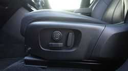 2025 (25) LAND ROVER RANGE ROVER EVOQUE 2.0 D200 Edition 5dr Auto 5040487