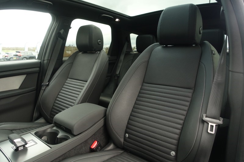 2025 (25) LAND ROVER DISCOVERY SPORT 2.0 D200 Dynamic SE 5dr Auto [5 Seat] 5040814