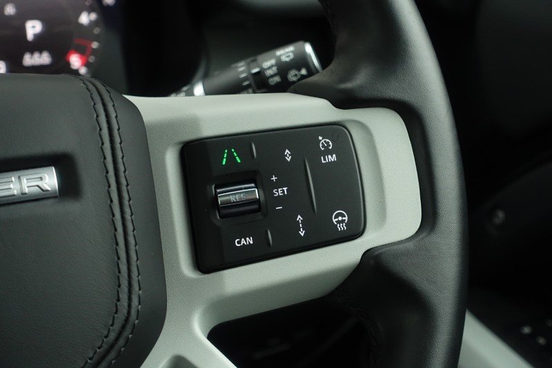 2023 (73) LAND ROVER DEFENDER 3.0 D250 HSE 90 3dr Auto 5052584