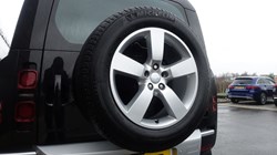 2023 (73) LAND ROVER DEFENDER 3.0 D250 HSE 90 3dr Auto 5052576