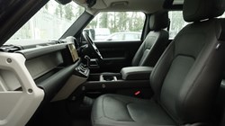 2023 (73) LAND ROVER DEFENDER 3.0 D250 HSE 90 3dr Auto 5052548