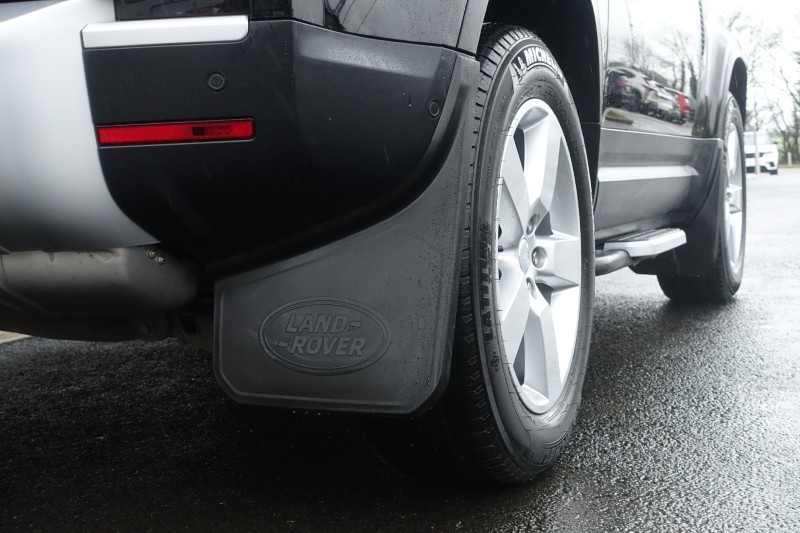 2023 (73) LAND ROVER DEFENDER 3.0 D250 HSE 90 3dr Auto 5052573