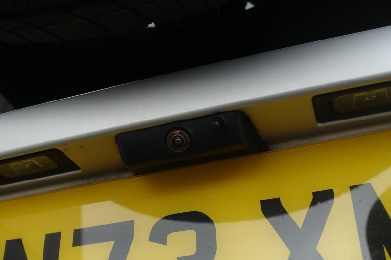 2023 (73) LAND ROVER DEFENDER 3.0 D250 HSE 90 3dr Auto 5052575