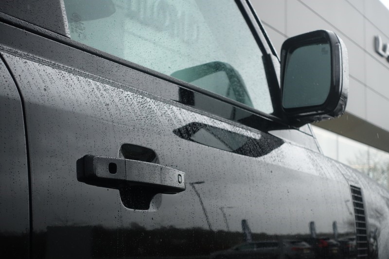 2023 (73) LAND ROVER DEFENDER 3.0 D250 HSE 90 3dr Auto 5052571