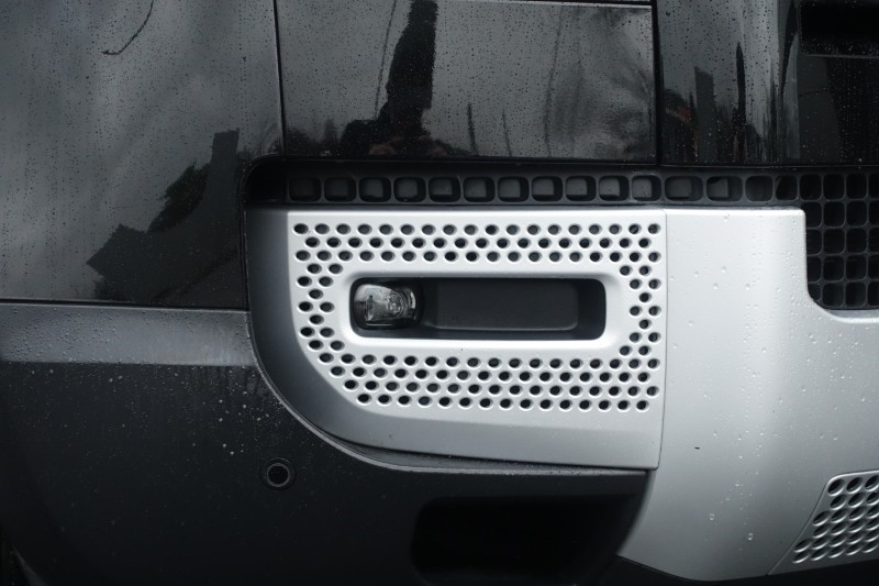 2023 (73) LAND ROVER DEFENDER 3.0 D250 HSE 90 3dr Auto 5052568