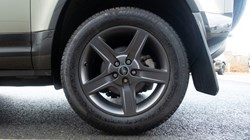 2023 (23) LAND ROVER DEFENDER 3.0 D250 X-Dynamic SE 90 3dr Auto 5124000