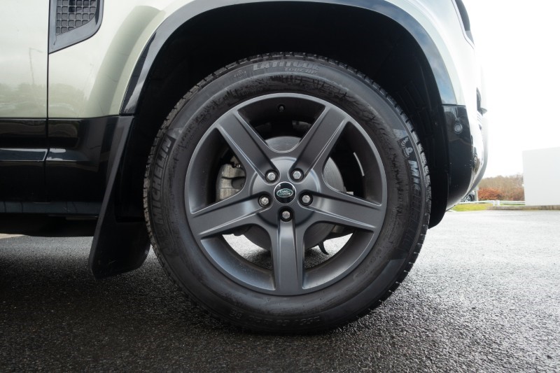 2023 (23) LAND ROVER DEFENDER 3.0 D250 X-Dynamic SE 90 3dr Auto 5123976