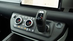 2023 (23) LAND ROVER DEFENDER 3.0 D250 X-Dynamic SE 90 3dr Auto 5123981