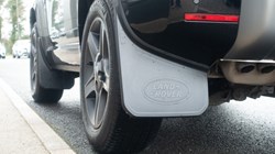 2023 (23) LAND ROVER DEFENDER 3.0 D250 X-Dynamic SE 90 3dr Auto 5123999