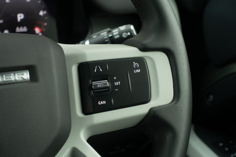 2023 (23) LAND ROVER DEFENDER 3.0 D250 X-Dynamic SE 90 3dr Auto 5124006