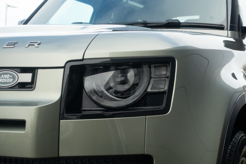 2023 (23) LAND ROVER DEFENDER 3.0 D250 X-Dynamic SE 90 3dr Auto 5124003