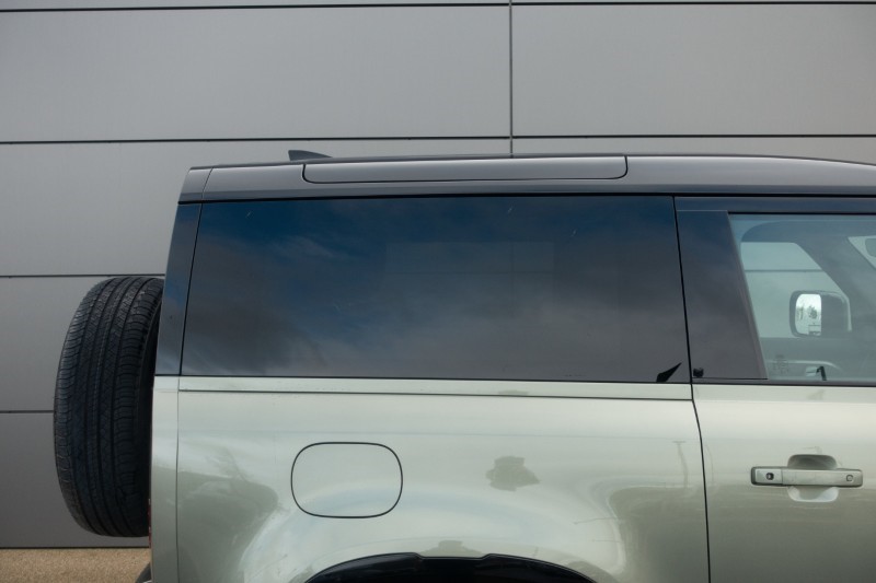 2023 (23) LAND ROVER DEFENDER 3.0 D250 X-Dynamic SE 90 3dr Auto 5123992