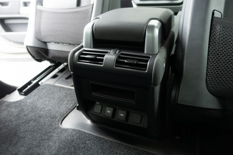 2023 (23) LAND ROVER DEFENDER 3.0 D250 X-Dynamic SE 90 3dr Auto 5123986