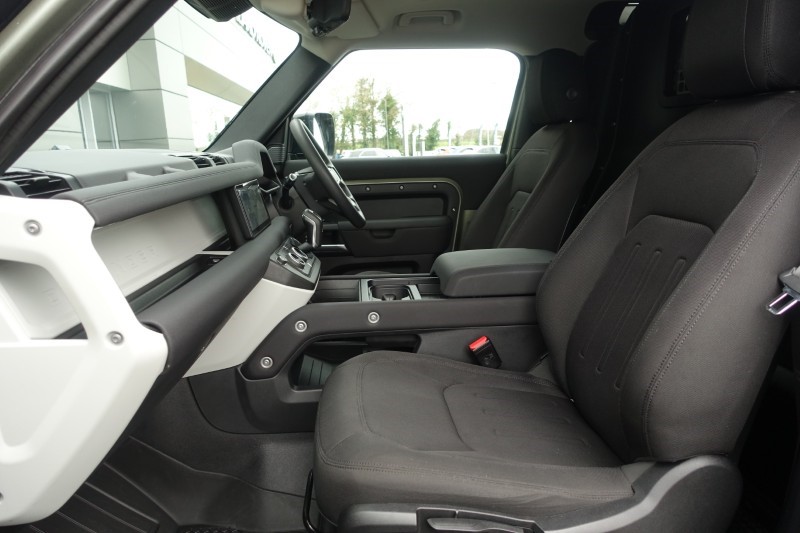 2021 (71) LAND ROVER COMMERCIAL DEFENDER 3.0 D200 Hard Top Auto 5106361