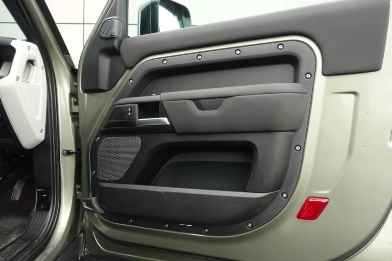 2021 (71) LAND ROVER COMMERCIAL DEFENDER 3.0 D200 Hard Top Auto 5106404