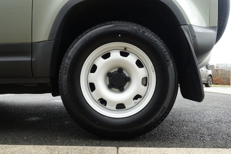 2021 (71) LAND ROVER COMMERCIAL DEFENDER 3.0 D200 Hard Top Auto 5106386