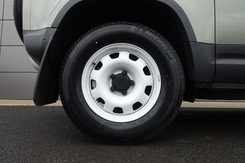 2021 (71) LAND ROVER COMMERCIAL DEFENDER 3.0 D200 Hard Top Auto 5106380