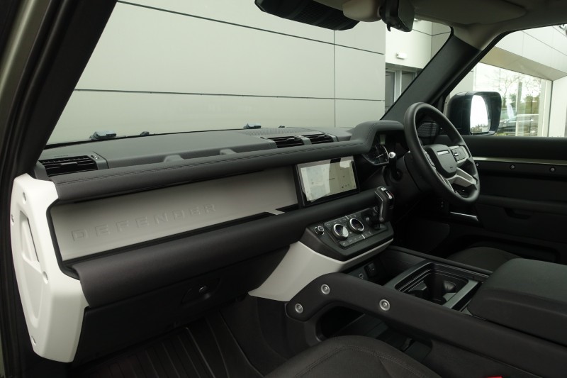 2021 (71) LAND ROVER COMMERCIAL DEFENDER 3.0 D200 Hard Top Auto 5106389