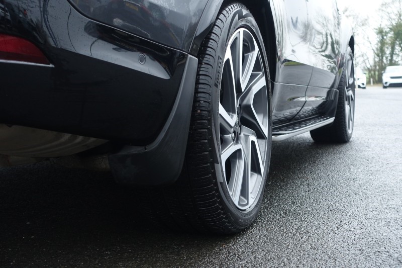 2025 (25) LAND ROVER DISCOVERY 3.0 D350 Dynamic HSE 5dr Auto 5046517