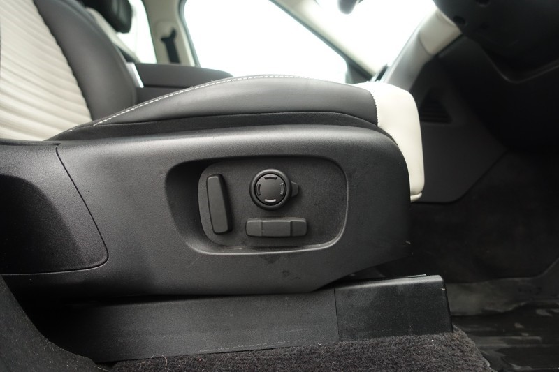 2025 (25) LAND ROVER DISCOVERY 3.0 D350 Dynamic HSE 5dr Auto 5046542