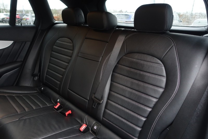 2022 (22) MERCEDES-BENZ GLC 220d 4Matic AMG Line 5dr 9G-Tronic 5082099