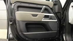 2022 (72) LAND ROVER DEFENDER 2.0 P400e XS Edition 110 5dr Auto 5115901