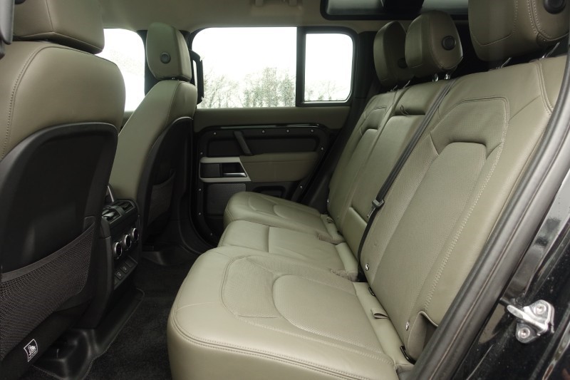 2022 (72) LAND ROVER DEFENDER 2.0 P400e XS Edition 110 5dr Auto 5115842