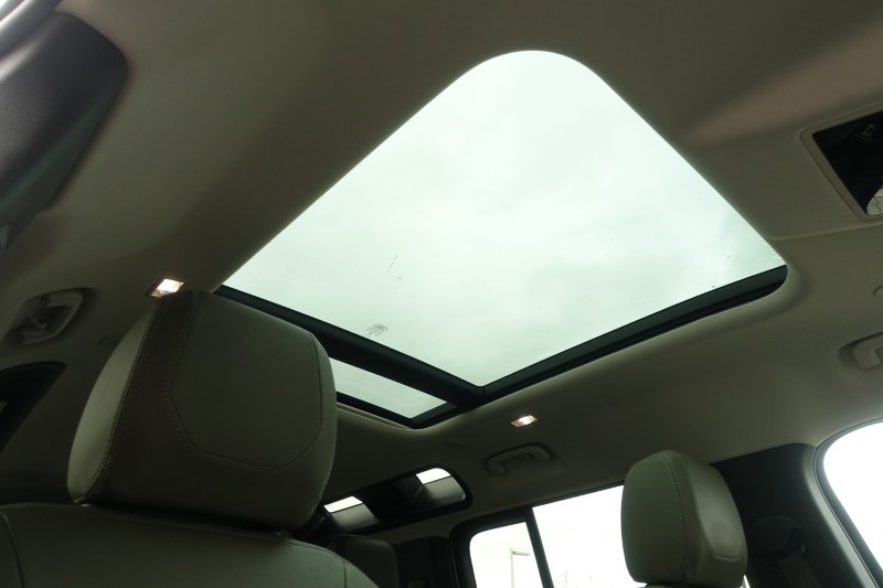 2022 (72) LAND ROVER DEFENDER 2.0 P400e XS Edition 110 5dr Auto 5115888