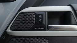 2024 (24) LAND ROVER DEFENDER 3.0 D300 X-Dynamic SE 110 5dr Auto 5117499