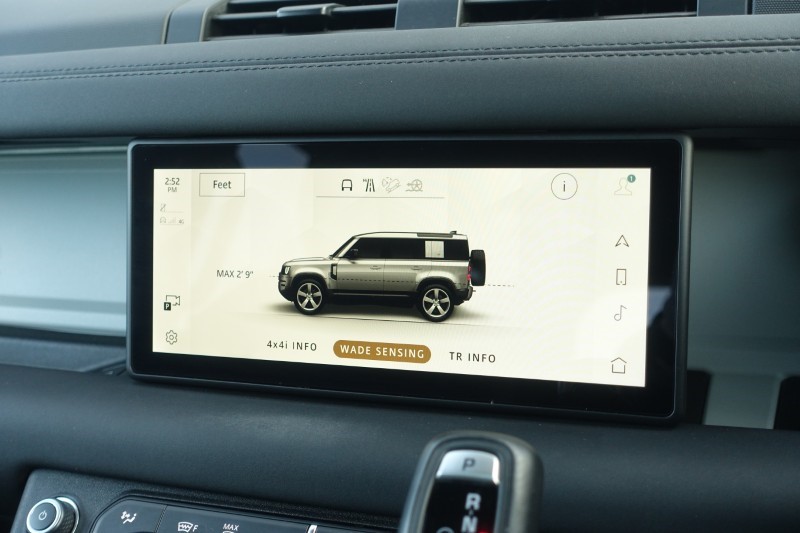 2024 (24) LAND ROVER DEFENDER 3.0 D300 X-Dynamic SE 110 5dr Auto 5117490