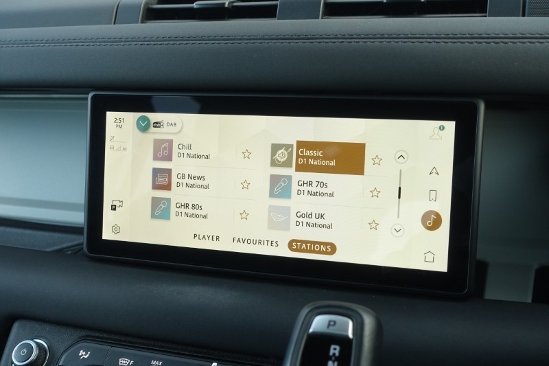 2024 (24) LAND ROVER DEFENDER 3.0 D300 X-Dynamic SE 110 5dr Auto 5117486