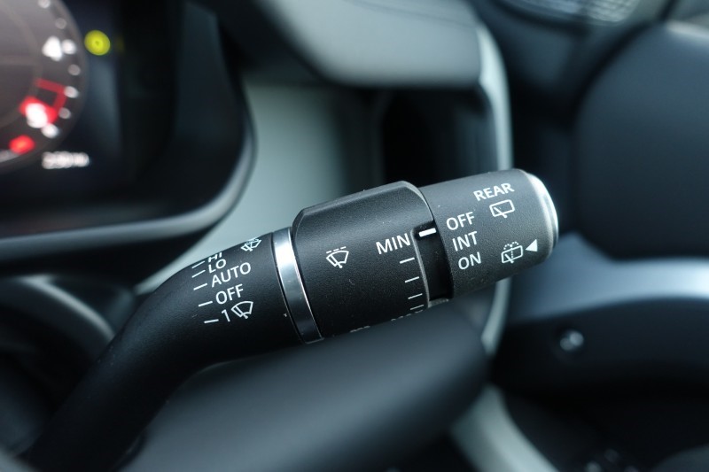 2024 (24) LAND ROVER DEFENDER 3.0 D300 X-Dynamic SE 110 5dr Auto 5117483