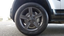 2024 (24) LAND ROVER DEFENDER 3.0 D300 X-Dynamic SE 110 5dr Auto 5117478