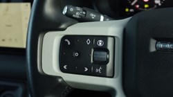 2024 (24) LAND ROVER DEFENDER 3.0 D300 X-Dynamic SE 110 5dr Auto 5117485