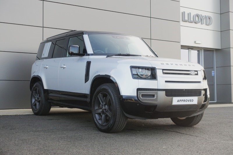 2024 (24) LAND ROVER DEFENDER 3.0 D300 X-Dynamic SE 110 5dr Auto