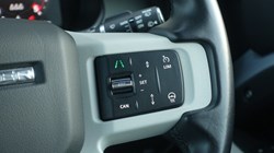 2024 (24) LAND ROVER DEFENDER 3.0 D300 X-Dynamic SE 110 5dr Auto 5117482