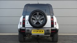 2024 (24) LAND ROVER DEFENDER 3.0 D300 X-Dynamic SE 110 5dr Auto 5117454