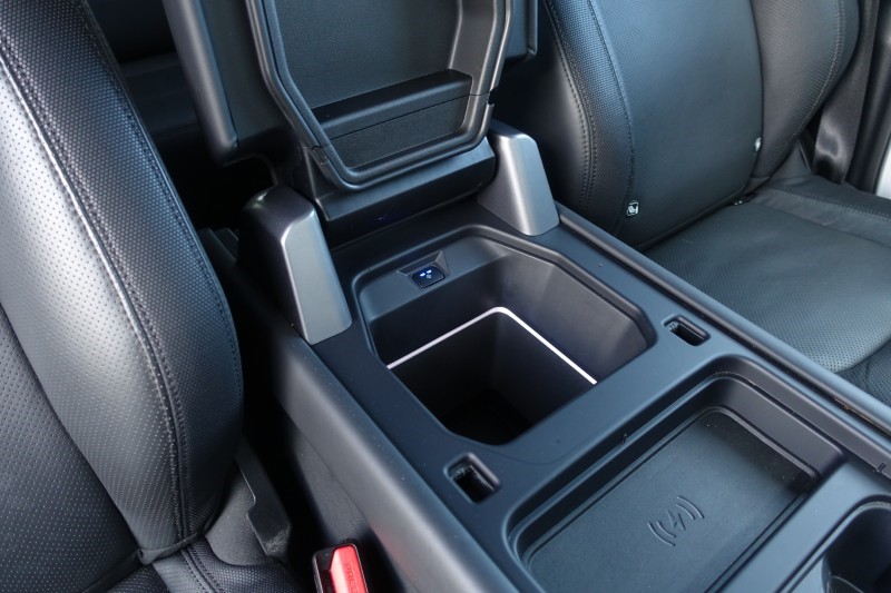 2022 (72) LAND ROVER DEFENDER 3.0 D300 X-Dynamic HSE 110 5dr Auto 5179145