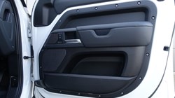 2022 (72) LAND ROVER DEFENDER 3.0 D300 X-Dynamic HSE 110 5dr Auto 5179150