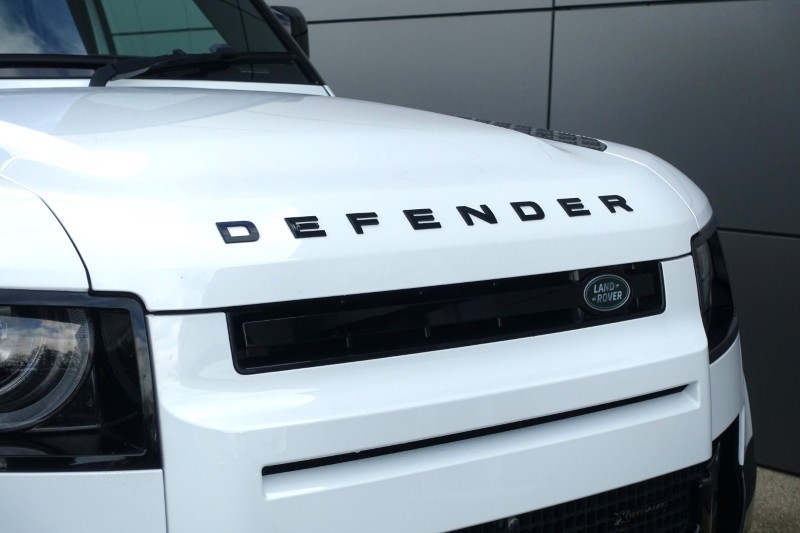 2022 (72) LAND ROVER DEFENDER 3.0 D300 X-Dynamic HSE 110 5dr Auto 5179122